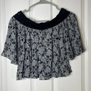 Cecico off the shoulder crop top size small